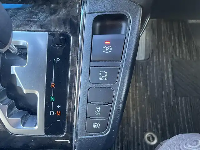 トヨタ ヴェルファイア ゴールデンアイズⅡ 静岡県 2021(令3)年 5.3万km ホワイトパールクリスタルシャイン 純正ディスプレイオーディオ　/・Ｂｌｕｅｔｏｏｔｈ接続　/・USB入力端子/・DVD再生機能/純正12インチフリップダウンモニター/バックカメラ/レーダークルーズコントロール/サンルーフ　/両側パワースライドドア　/パワーバックドア　/プリクラッシュセーフティ/レーンアシスト/横滑り防止装置/ＡＣ１００Ｖ電源　/電動パーキングブレーキ/オートブレーキホールド　/ハーフレザーシート/2列目オットマン/前後コーナーセンサー/3眼LEDヘッドライト/LEDオートライト/オートハイビーム/スマートキー/プッシュスタート/ビルトインETC/純正18インチアルミホイール/純正フロアマット