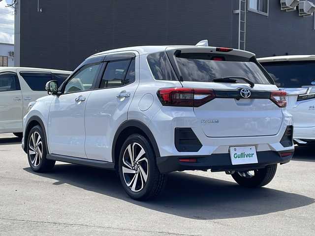 トヨタ ライズ Z 道北・旭川 2021(令3)年 8.1万km シャイニングホワイトパール 4WD/ワンオーナー/寒冷地仕様/社外メモリナビ/ CD/DVD/SD/BT/USB/フルセグ/バックカメラ/衝突軽減ブレーキ/レーンキープ /レーダークルーズコントロール/アイドリングストップ/コーナーセンサー /シートヒーター /オートライト/LEDヘッドライト/フォグライト/リアフォグ/フロントデアイサー/エンジンスターター /前後ドライブレコーダー/純正フロアマット/ドアバイザー/社外17インチAW冬タイヤ積込