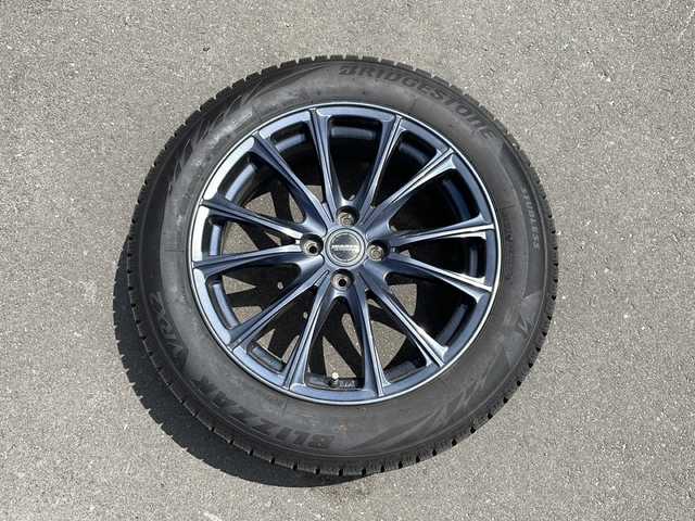 トヨタ ライズ Z 道北・旭川 2021(令3)年 8.1万km シャイニングホワイトパール 4WD/ワンオーナー/寒冷地仕様/社外メモリナビ/ CD/DVD/SD/BT/USB/フルセグ/バックカメラ/衝突軽減ブレーキ/レーンキープ /レーダークルーズコントロール/アイドリングストップ/コーナーセンサー /シートヒーター /オートライト/LEDヘッドライト/フォグライト/リアフォグ/フロントデアイサー/エンジンスターター /前後ドライブレコーダー/純正フロアマット/ドアバイザー/社外17インチAW冬タイヤ積込