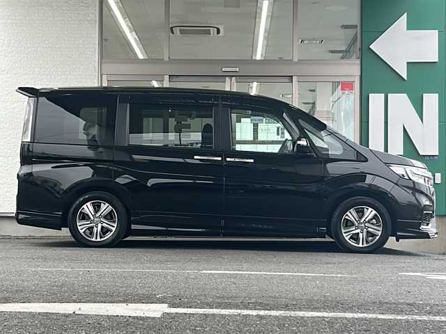 ホンダ ステップワゴン eHEVモデューロX ホンダS 愛知県 2021(令3)年 5.4万km プレミアムスパークルブラックパール 禁煙車/ワンオーナー/純正10インチプレミアムインターナビ、TV/バックカメラ（全方位）/ETC2.0/パーキングアシスト/フルセグ/Bluetooth/ドライブレコーダー/両側パワースライドドア/シートヒーター（D/N席）/純正フロアマット/純正AW/ドアバイザー/LEDヘッドライト/ステアリモコン/スペアキー/電格ミラー/取説/保証書