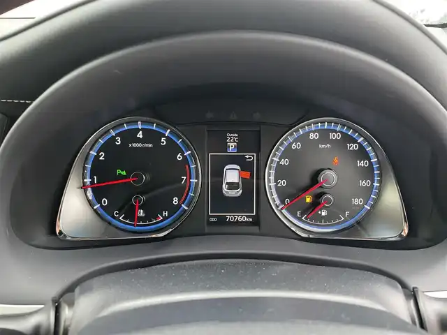 トヨタ ハリアー プレミアム アドバンスドP 富山県 2015(平27)年 7.1万km ホワイトパールクリスタルシャイン 純正8型ナビ(BT/DVD/Blu-ray)/フルセグTV/パワーバックドア/パノラミックビューモニター/ビルトインETC/コムテック前後ドライブレコーダー/レーダークルーズコントロール/インテリジェントクリアランスソナー/ミリ波レーダー方式前方プリクラッシュセーフティ/レーンディパーチャーアラート/オートLEDヘッドランプ/オートマチックハイビーム/木目調/革巻きコンビステアリング/ステアリングスイッチ/合皮/ファブリックコンビシート/運転席パワーシート/JBLプレミアムサウンドシステム/純正18インチアルミホイール/ユーロスピードAWスタッドレス積込/スマートエントリー/スタートシステム/禁煙車