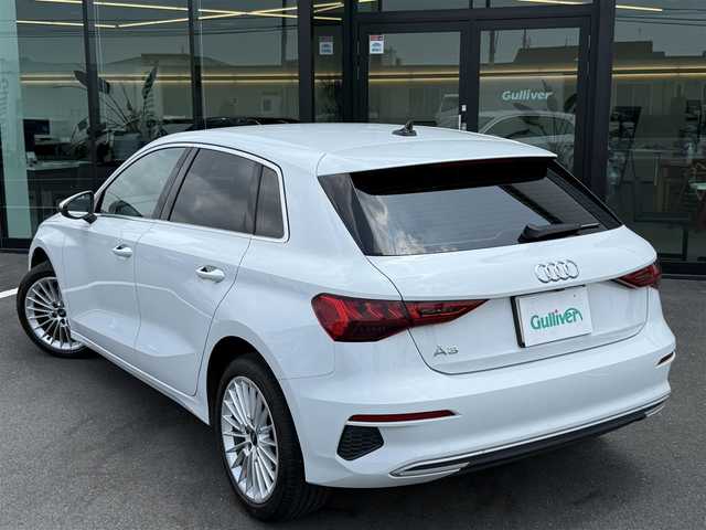 アウディ Ａ３ SB 30TFSI アドバンスド 栃木県 2022(令4)年 3.5万km グレイシアホワイトメタリック ワンオーナー /バーチャルコックピット/コンビニエンス&アシスタンスパッケージ/メーカーナビ/AppleCarPlay/AndoridAuto/Bluetoothオーディオ/バックカメラ/ステアリングリモコン/Cタイプ入力端子×2/レーダークルーズコントロール/レーン逸脱警報/プリクラッシュブレーキ/ビルトインETC2.0/スマートキー×2