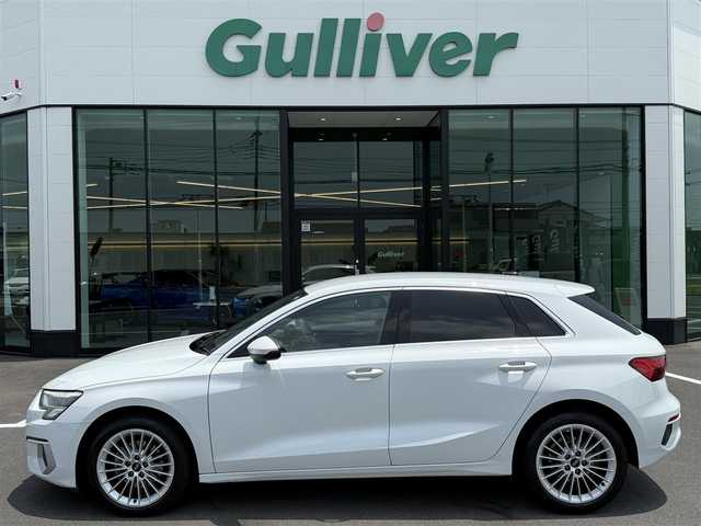 アウディ Ａ３ SB 30TFSI アドバンスド 栃木県 2022(令4)年 3.5万km グレイシアホワイトメタリック ワンオーナー /バーチャルコックピット/コンビニエンス&アシスタンスパッケージ/メーカーナビ/AppleCarPlay/AndoridAuto/Bluetoothオーディオ/バックカメラ/ステアリングリモコン/Cタイプ入力端子×2/レーダークルーズコントロール/レーン逸脱警報/プリクラッシュブレーキ/ビルトインETC2.0/スマートキー×2