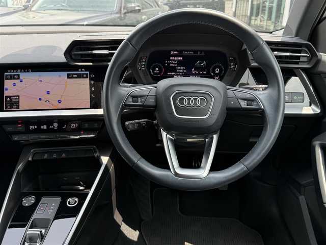 アウディ Ａ３ SB 30TFSI アドバンスド 栃木県 2022(令4)年 3.5万km グレイシアホワイトメタリック ワンオーナー /バーチャルコックピット/コンビニエンス&アシスタンスパッケージ/メーカーナビ/AppleCarPlay/AndoridAuto/Bluetoothオーディオ/バックカメラ/ステアリングリモコン/Cタイプ入力端子×2/レーダークルーズコントロール/レーン逸脱警報/プリクラッシュブレーキ/ビルトインETC2.0/スマートキー×2