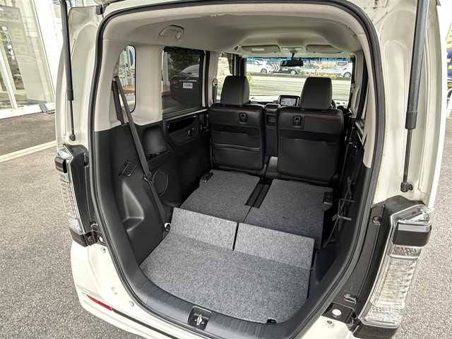 ホンダ Ｎ ＢＯＸ 2トーン カスタム G ターボLパッケージ 群馬県 2015(平27)年 8.3万km 白Ⅱ (株)IDOMが運営する【じしゃロン伊勢崎店】の自社ローン専用車両になりますこちらは現金またはオートローンご利用時の価格です。自社ローンご希望の方は別途その旨お申付け下さい/両側パワースライドドア/社外SDナビゲーション/バックカメラ/CD/DVD/SD/DTV/BT（電話のみ）/パドルシフト/クルーズコントロール/ETC/HIDヘッドライト/オートライト/フォグライト/ドアバイザー/純正フロアマット