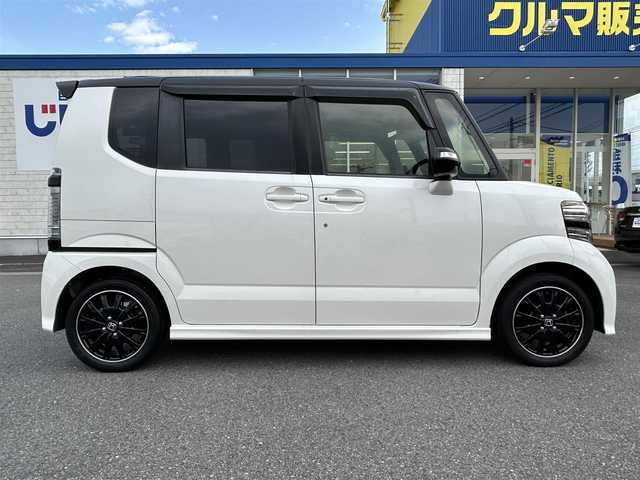 ホンダ Ｎ ＢＯＸ 2トーン カスタム G ターボLパッケージ 群馬県 2015(平27)年 8.3万km 白Ⅱ (株)IDOMが運営する【じしゃロン伊勢崎店】の自社ローン専用車両になりますこちらは現金またはオートローンご利用時の価格です。自社ローンご希望の方は別途その旨お申付け下さい/両側パワースライドドア/社外SDナビゲーション/バックカメラ/CD/DVD/SD/DTV/BT（電話のみ）/パドルシフト/クルーズコントロール/ETC/HIDヘッドライト/オートライト/フォグライト/ドアバイザー/純正フロアマット