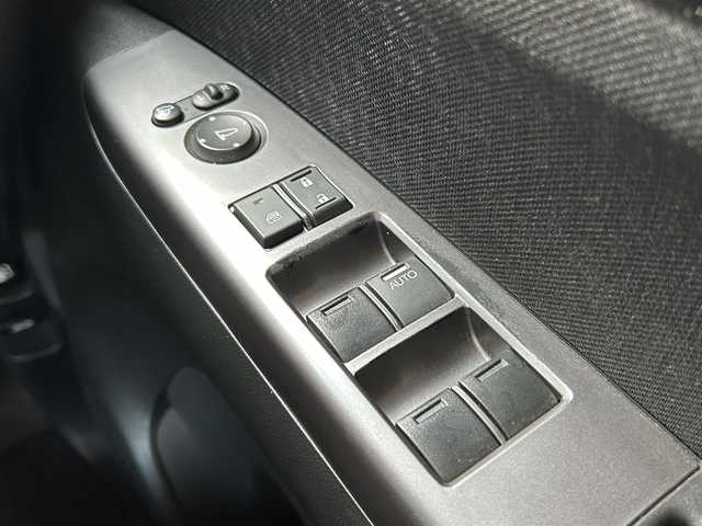 ホンダ Ｎ ＢＯＸ 2トーン カスタム G ターボLパッケージ 群馬県 2015(平27)年 8.3万km 白Ⅱ (株)IDOMが運営する【じしゃロン伊勢崎店】の自社ローン専用車両になりますこちらは現金またはオートローンご利用時の価格です。自社ローンご希望の方は別途その旨お申付け下さい/両側パワースライドドア/社外SDナビゲーション/バックカメラ/CD/DVD/SD/DTV/BT（電話のみ）/パドルシフト/クルーズコントロール/ETC/HIDヘッドライト/オートライト/フォグライト/ドアバイザー/純正フロアマット