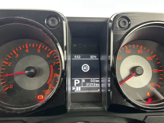 スズキ ジムニー XC 愛知県 2020(令2)年 3.2万km ミディアムグレー 純正7インチナビ/・フルセグTV/・バックカメラ/・Bluetooth/ビルトインETC/ドライブレコーダー/スズキセーフティサポート/クルーズコントロール/LEDヘッドライト/純正16インチアルミホイール/革巻きステアリング/SRSエアバッグ/撥水加工ファブリックシート/シートヒーター/スマートキー/プッシュスタート