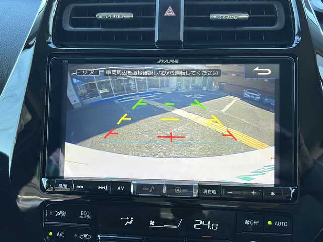 トヨタ プリウス S 大阪府 2016(平28)年 7.3万km ホワイトパールクリスタルシャイン アルパインナビ（フルセグTV/Bluetooth/DVD/CD）/バックカメラ/レーダークルーズコントロール/ビルトインETC/前後ドライブレコーダー/プリクラッシュセーフティ/オートライト/プッシュスタート/純正15インチアルミホイール
