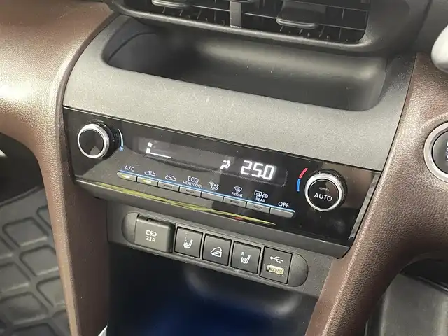 トヨタ ヤリスクロス Z 福井県 2020(令2)年 2.1万km ブラックマイカ/ホワイトパールクリスタルシャイン 2トーン