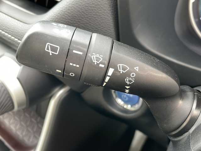 トヨタ ＲＡＶ４ ハイブリッドG 岩手県 2021(令3)年 4.8万km ホワイトパールクリスタルシャイン 純正ディスプレイオーディオ(ラジオ/USB/BT/Miracast)/パノラミックビューモニター/フルセグテレビ/前席シートヒーター/D席パワーシート(メモリー機能付き)/レザーシート(合皮)/ハンドルヒーター/パワーバックドア/AC100V電源/ビルトインETC(2.0)/プリクラッシュセーフティ/レーントレーシングアシスト/レーダークルーズコントロール/オートマチックハイビーム/ブラインドスポットモニター/リアクロストラフィックアラート/コーナーセンサー/前後ドライブレコーダー/LEDヘッドライト/フォグランプ/純正18inアルミホイール/純正フロアマット/スマートキー/ステアリングスイッチ/電動格納ミラー/ウィンカーミラー/ドアバイザー/取説＆保証書