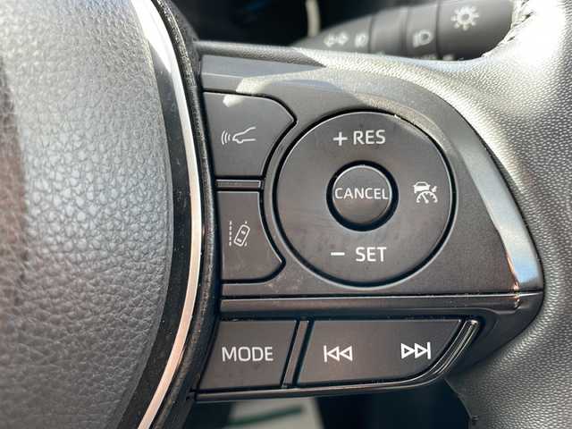 トヨタ ＲＡＶ４ ハイブリッドG 岩手県 2021(令3)年 4.8万km ホワイトパールクリスタルシャイン 純正ディスプレイオーディオ(ラジオ/USB/BT/Miracast)/パノラミックビューモニター/フルセグテレビ/前席シートヒーター/D席パワーシート(メモリー機能付き)/レザーシート(合皮)/ハンドルヒーター/パワーバックドア/AC100V電源/ビルトインETC(2.0)/プリクラッシュセーフティ/レーントレーシングアシスト/レーダークルーズコントロール/オートマチックハイビーム/ブラインドスポットモニター/リアクロストラフィックアラート/コーナーセンサー/前後ドライブレコーダー/LEDヘッドライト/フォグランプ/純正18inアルミホイール/純正フロアマット/スマートキー/ステアリングスイッチ/電動格納ミラー/ウィンカーミラー/ドアバイザー/取説＆保証書