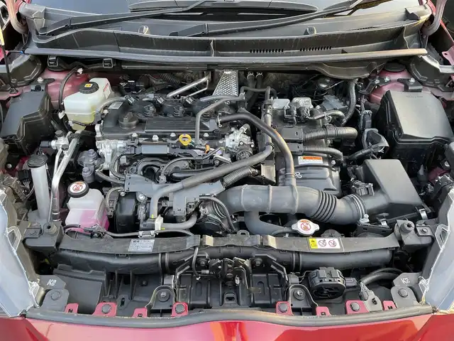 トヨタ ヤリス ハイブリッド Z 滋賀県 2020(令2)年 4.8万km センシュアルレッドマイカ 禁煙車/純正ナビ/(CD/DVD/Bluetooth/フルセグ)/全方位カメラ/シートヒーター/レーダークルコン/ETC/ドラレコ/コーナーセンサー/LEDヘッドライト/オートライト/ステアリングスイッチ/スマートキー/スペアキー/プッシュスタート
