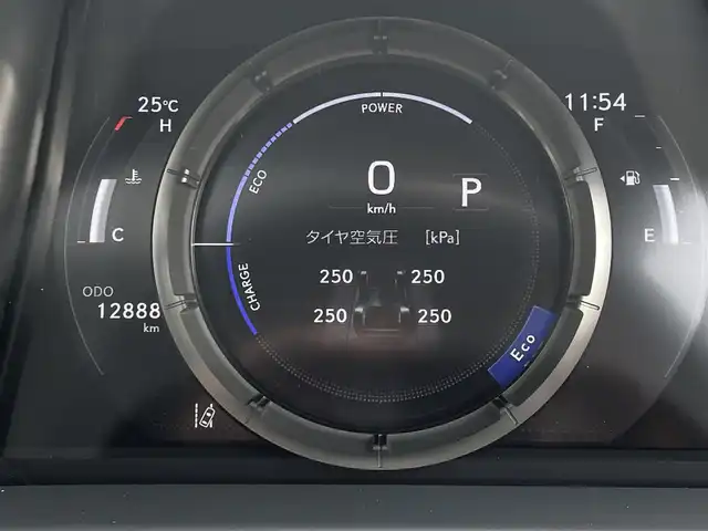 レクサス ＥＳ 300h Fスポーツ 東京都 2022(令4)年 1.3万km ホワイトノーヴァガラスフレーク オレンジキャリパー/サンルーフ/三眼ＬＥＤヘッドライト/本革シート/メモリ付きパワーシート/シートヒーター/シートベンチレーション/ステアリングヒーター/・オートマチックハイビーム［AHB］/Apple Car Play/Lexus Safety System ＋/・レーンディパーチャーアラート［LDA］/・レーントレーシングアシスト［LTA］/・レーンチェンジアシスト［LCA］/・ロードサインアシスト［RSA］