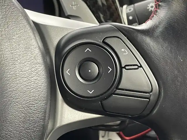 トヨタ ８６ GT 福島県 2018(平30)年 5.5万km クリスタルホワイトパール 純正ナビ/・型番:NSZT-W66T/・フルセグTV/Bluetooth/CD/DVD/・バックカメラ/・ETC/・ドライブレコーダー/クルーズコントロール/コーナーセンサー/リアスポイラー/革巻きステアリング/・ステアリングリモコン/・パドルシフト/プッシュスタート/・スマート/・スペアキー/LEDヘッドライト/・オートライト/・フォグライト/純正フロアマット/ドアバイザー