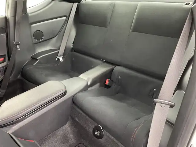 トヨタ ８６ GT 福島県 2018(平30)年 5.5万km クリスタルホワイトパール 純正ナビ/・型番:NSZT-W66T/・フルセグTV/Bluetooth/CD/DVD/・バックカメラ/・ETC/・ドライブレコーダー/クルーズコントロール/コーナーセンサー/リアスポイラー/革巻きステアリング/・ステアリングリモコン/・パドルシフト/プッシュスタート/・スマート/・スペアキー/LEDヘッドライト/・オートライト/・フォグライト/純正フロアマット/ドアバイザー