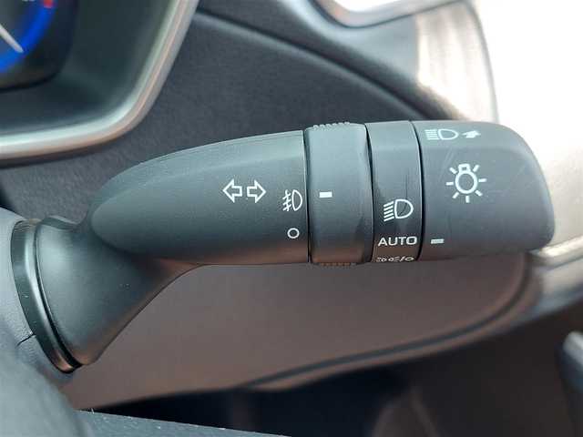 トヨタ カローラ クロス Z 東京都 2023(令5)年 0.6万km アティチュードブラックマイカ 純正ディスプレイオーディオ/パノラミックビューモニター/フルセグ/ビルトインETC2.0/ドライブレコーダー/パワーシート/シートヒーター/パワーバックドア/LEDヘッドライト/トヨタセーフティセンス/プリクラッシュセーフティ/レーントレーシングアシスト/レーダークルーズコントロール/オートマチックハイビーム/ブラインドスポットモニター
