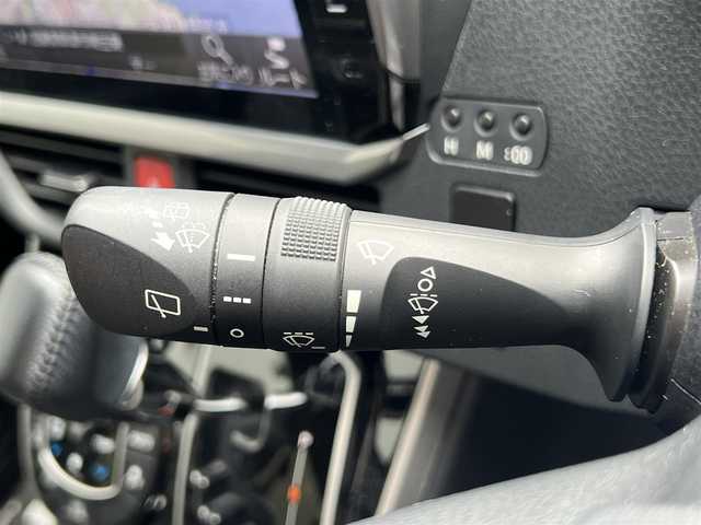 トヨタ ヴォクシー ZS 煌 滋賀県 2018(平30)年 6.6万km ブラック アルパイン社製10インチナビ/（AM/FM/CD/DVD/フルセグTV/Bluetooth/SD）/バックカメラ/ビルトインETC/両側パワースライドドア/アルパイン製フリップダウンモニター/クルーズコントロール/プリクラッシュセーフティ/レーントレーシングアシスト/横滑り防止装置/ステアリングスイッチ/オートハイビーム/プッシュスタート/スマートキー