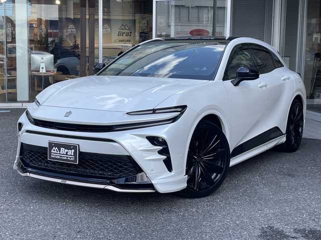 トヨタ クラウン スポーツ Z 福島県 2023(令5)年 1万km プレシャスホワイトパール 4WD/パワーバックドア/純正アルミホイール/モデリスタエアロ/LEDヘッドライト/オートライト/ディスプレイオーディオ（BT・フルセグTV）/純正サンルーフ/ETC2.0/シートエアコン・ヒーター（前席）/Wエアコン/コーナーセンサー/パワーシート（前席）/純正フロアマット