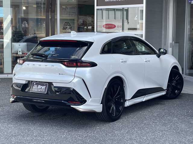 トヨタ クラウン スポーツ Z 福島県 2023(令5)年 1万km プレシャスホワイトパール 4WD/パワーバックドア/純正アルミホイール/モデリスタエアロ/LEDヘッドライト/オートライト/ディスプレイオーディオ（BT・フルセグTV）/純正サンルーフ/ETC2.0/シートエアコン・ヒーター（前席）/Wエアコン/コーナーセンサー/パワーシート（前席）/純正フロアマット