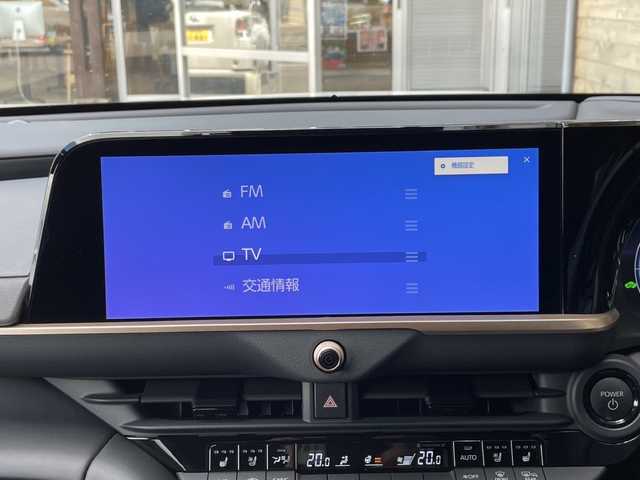 トヨタ クラウン スポーツ Z 福島県 2023(令5)年 1万km プレシャスホワイトパール 4WD/パワーバックドア/純正アルミホイール/モデリスタエアロ/LEDヘッドライト/オートライト/ディスプレイオーディオ（BT・フルセグTV）/純正サンルーフ/ETC2.0/シートエアコン・ヒーター（前席）/Wエアコン/コーナーセンサー/パワーシート（前席）/純正フロアマット