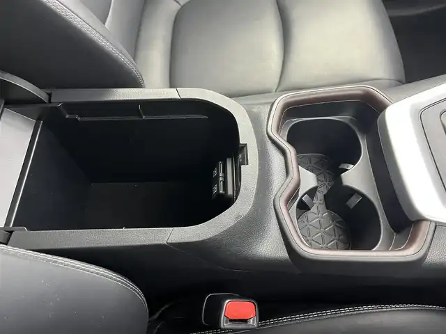 トヨタ ＲＡＶ４ G 愛知県 2019(平31)年 2.4万km センシュアルレッドマイカ ナビ /バックカメラ /追従クルコン /デジタルミラー　/シートヒーター　/パワーシート　/ステアヒーター　/パワーバックドア　/BSM　/ETC２．０　/電子パーキング　/USB　/前後ソナー　/ルーフレール　/取説　/保証書