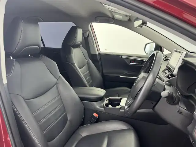 トヨタ ＲＡＶ４ G 愛知県 2019(平31)年 2.4万km センシュアルレッドマイカ ナビ /バックカメラ /追従クルコン /デジタルミラー　/シートヒーター　/パワーシート　/ステアヒーター　/パワーバックドア　/BSM　/ETC２．０　/電子パーキング　/USB　/前後ソナー　/ルーフレール　/取説　/保証書