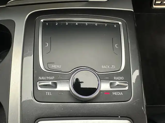 アウディ Ｑ７ 2.0TFSI クワトロ Sライン PKG 兵庫県 2018(平30)年 6.1万km 白 ４WD/純正HDDナビ/（フルセグ/CD/DVD/Bluetooth/SD）/バックカメラ/ビルトインETC2.0/社外前方ドラレコ/パワーバックドア/パドルシフト/レザーシート/シートヒーター/パワーシート/ルーフレール/純正20インチアルミホイール/LEDヘッドライト/純正マット/パーキングアシスト/コーナーセンサー/LKA/ACC/BSM/アイドリングストップ/スペアキー