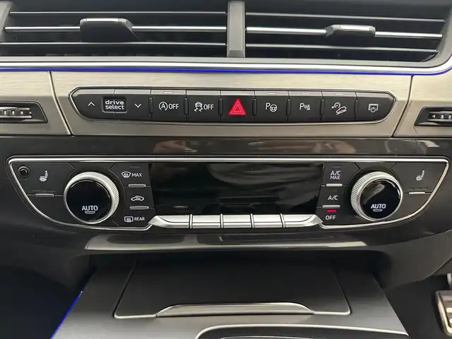 アウディ Ｑ７ 2.0TFSI クワトロ Sライン PKG 兵庫県 2018(平30)年 6.1万km 白 ４WD/純正HDDナビ/（フルセグ/CD/DVD/Bluetooth/SD）/バックカメラ/ビルトインETC2.0/社外前方ドラレコ/パワーバックドア/パドルシフト/レザーシート/シートヒーター/パワーシート/ルーフレール/純正20インチアルミホイール/LEDヘッドライト/純正マット/パーキングアシスト/コーナーセンサー/LKA/ACC/BSM/アイドリングストップ/スペアキー