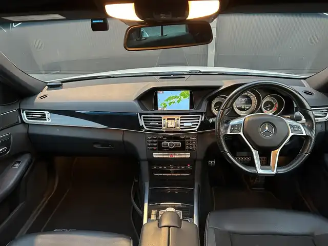 メルセデス・ベンツ Ｅ２５０ アバンギャルド スポーツ 香川県 2014(平26)年 13.5万km ポーラホワイト 登録時走行距離：134240/全方位カメラ/ACC/LKA/BSM/パワーシート/シートヒーター/ドラレコ/ハーフレザーシート/革巻きステアリング/バニティーミラー/電格ミラー/18インチアルミホイール