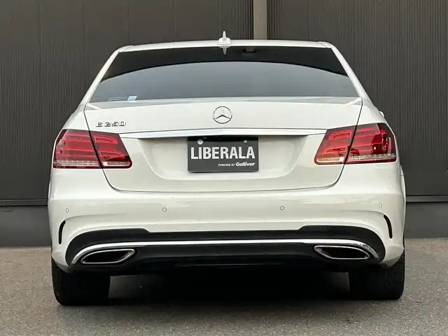 メルセデス・ベンツ Ｅ２５０ アバンギャルド スポーツ 香川県 2014(平26)年 13.5万km ポーラホワイト 登録時走行距離：134240/全方位カメラ/ACC/LKA/BSM/パワーシート/シートヒーター/ドラレコ/ハーフレザーシート/革巻きステアリング/バニティーミラー/電格ミラー/18インチアルミホイール