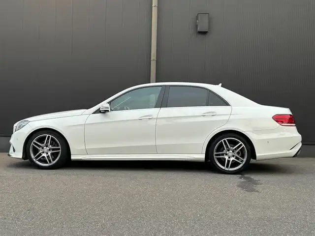 メルセデス・ベンツ Ｅ２５０ アバンギャルド スポーツ 香川県 2014(平26)年 13.5万km ポーラホワイト 登録時走行距離：134240/全方位カメラ/ACC/LKA/BSM/パワーシート/シートヒーター/ドラレコ/ハーフレザーシート/革巻きステアリング/バニティーミラー/電格ミラー/18インチアルミホイール