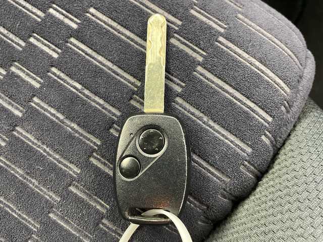 ホンダ クロスロード 18X HDDナビエディション 岐阜県 2008(平20)年 12.6万km ナイトホークブラックパール 純正ナビ/CD/DVD/HDD/ワンセグ/バックカメラ/オートエアコン/電格ミラー/ステアリングリモコン/HIDオートライト/ETC/横滑り防止装置/純正フロアマット/サイドバイザー/社外16インチAW