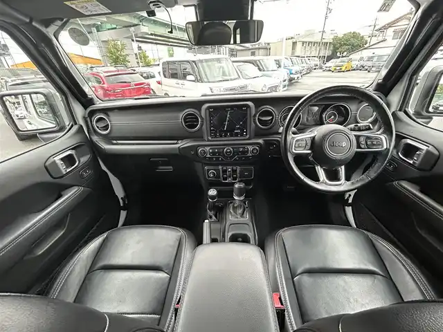 クライスラー・ジープ ジープ ラングラー アンリミテッド サハラ 愛知県 2020(令2)年 4.9万km ブライトホワイト スマートキー/プッシュスタート/純正ナビ/TV/BT/バックカメラ/2.0ETC/純正18インチAW/衝突軽減システム/クリアランスソナー/アイドリングストップ/ブラインドスポットモニター/レーダークルーズコントロール/レザーシート/前席シートヒーター/AC100N電源/純正フロアマット