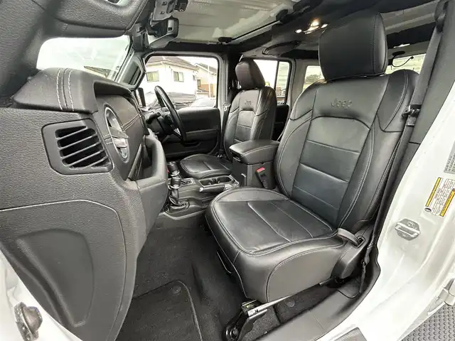 クライスラー・ジープ ジープ ラングラー アンリミテッド サハラ 愛知県 2020(令2)年 4.9万km ブライトホワイト スマートキー/プッシュスタート/純正ナビ/TV/BT/バックカメラ/2.0ETC/純正18インチAW/衝突軽減システム/クリアランスソナー/アイドリングストップ/ブラインドスポットモニター/レーダークルーズコントロール/レザーシート/前席シートヒーター/AC100N電源/純正フロアマット