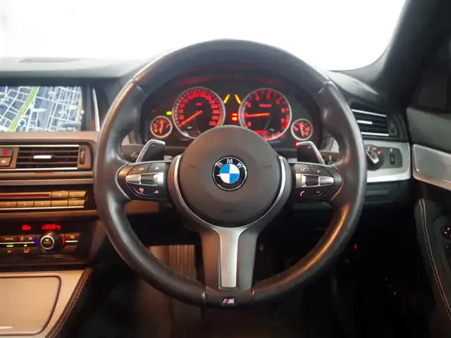 ＢＭＷ ５２３ｉ ツーリング Mスポーツ 兵庫県 2016(平28)年 3.5万km グレイシャーシルバー 純正ナビ/バックカメラ/フルセグTV/ETC/ドライビングアシストプラス/ACC/LDW/衝突回避被害軽減ブレーキ/パワーバックドア/パドルシフト/アルカンターラコンビネーションシート/前席パワーシート/コンフォートアクセス/純正18インチAW/アダプティブLEDヘッドライト