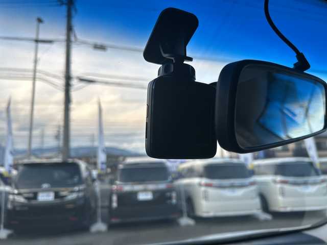 日産 エルグランド 250HWS アーバンクロム 長野県 2013(平25)年 12.9万km ブリリアントホワイトパール 【(株)IDOMが運営する【じしゃロン長野店】の自社ローン対象車両になります。こちらは現金ご利用時の価格です。自社ローンご希望の方は別途その旨お申付け下さい。】					/全方位モニター　/メーカーオプションナビ（ＤＶＤ，ＣＤ、フルセグＴＶ）/ビルトインＥＴＣ　/両側パワースライドドア　/プッシュスタート/ハーフレザーシー/ドラレコ前方のみ/フォグランプ　/フリップダウンモニター