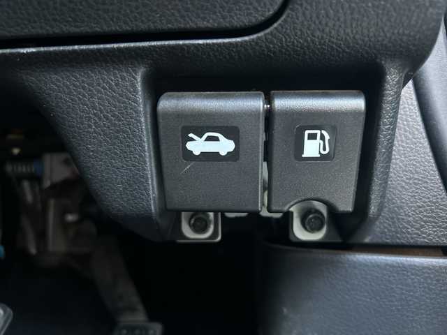 日産 エルグランド 250HWS アーバンクロム 長野県 2013(平25)年 12.9万km ブリリアントホワイトパール 【(株)IDOMが運営する【じしゃロン長野店】の自社ローン対象車両になります。こちらは現金ご利用時の価格です。自社ローンご希望の方は別途その旨お申付け下さい。】					/全方位モニター　/メーカーオプションナビ（ＤＶＤ，ＣＤ、フルセグＴＶ）/ビルトインＥＴＣ　/両側パワースライドドア　/プッシュスタート/ハーフレザーシー/ドラレコ前方のみ/フォグランプ　/フリップダウンモニター