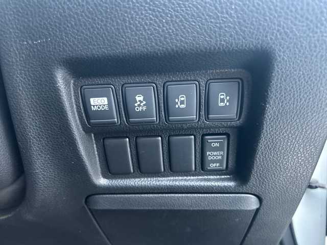 日産 エルグランド 250HWS アーバンクロム 長野県 2013(平25)年 12.9万km ブリリアントホワイトパール 【(株)IDOMが運営する【じしゃロン長野店】の自社ローン対象車両になります。こちらは現金ご利用時の価格です。自社ローンご希望の方は別途その旨お申付け下さい。】					/全方位モニター　/メーカーオプションナビ（ＤＶＤ，ＣＤ、フルセグＴＶ）/ビルトインＥＴＣ　/両側パワースライドドア　/プッシュスタート/ハーフレザーシー/ドラレコ前方のみ/フォグランプ　/フリップダウンモニター