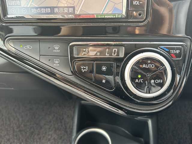 トヨタ アクア G 沖縄県 2019(平31)年 5.8万km ホワイトパールクリスタルシャイン 禁煙車　/ＥＴＣ　/ＬＥＤヘッドライト　/バックカメラ　/クルーズコントロール　/前後コーナーセンサー　/前後ドラレコ　/オートマチックハイビーム　/純正ＳＤナビＡＭ／ＦＭ／ＢＴ　/フルセグテレビ　/衝突被害軽減システム
