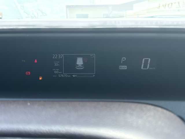 トヨタ アクア G 沖縄県 2019(平31)年 5.8万km ホワイトパールクリスタルシャイン 禁煙車　/ＥＴＣ　/ＬＥＤヘッドライト　/バックカメラ　/クルーズコントロール　/前後コーナーセンサー　/前後ドラレコ　/オートマチックハイビーム　/純正ＳＤナビＡＭ／ＦＭ／ＢＴ　/フルセグテレビ　/衝突被害軽減システム