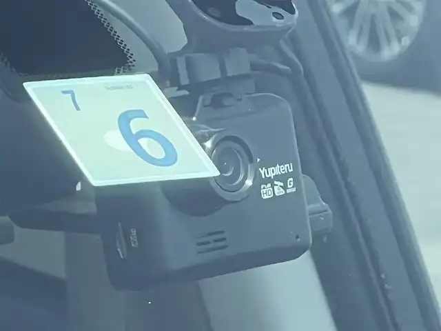 スバル フォレスター 2．0XS プラチナセレクション 秋田県 2008(平20)年 15.6万km オブシディアンブラックパール 純正ナビ/４WD/スマートキー/フルセグ/MTモード付AT/社外アルミ/社外フロアマット/前席シートヒーター/前席パワーシート/ETC/アイドリングストップ/ステアリングスイッチ/プッシュスタート/社外エンジンスターター/サンルーフ/オートエアコン/純正ドアバイザー/パワーステアリング/パワーウィンドウ/ルーフキャリア/レベライザー/電動格納ミラー/保証書/取扱説明書/記録簿