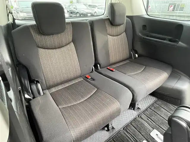 日産 セレナ HWS S HV Vセレ +SeftyⅡ 大阪府 2015(平27)年 11.9万km ブリリアントホワイトパール 純正SDナビ/（フルセグ/BT/CD/DVD）/フリップダウンモニター/バックカメラ/全方位カメラ/両側パワースライドドア/クルーズコントロール/レーンキープアシスト/エマージェンシーブレーキ/アイドリングストップ/横滑り防止システム/前後コーナーセンサー/前後ドライブレコーダー/純正16インチAW/ETC/プッシュスタート/保証書/取扱説明書/スペアキー　有