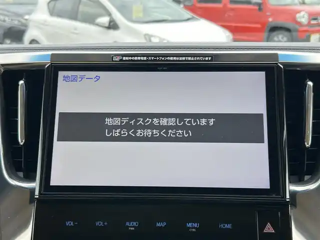 トヨタ アルファード X 愛知県 2019(平31)年 8万km ホワイトパールクリスタルシャイン 純正10インチナビ/（AM/FM/BT/SD/CD/DVD)/フルセグTV/バックモニター/ビルトインETC/純正フリップダウンモニター/両側パワースライドドア/LEDヘッドライト/フォグランプ/レーントレーシングアシスト/プリクラッシュセーフティ/パーキングサポートブレーキ/クルーズコントロール/純正18インチAW/スマートキー/スペアキー