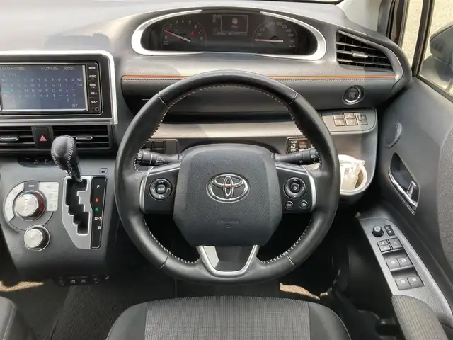 トヨタ シエンタ G 鳥取県 2021(令3)年 4.5万km ブラックマイカ ４WD/純正ナビ/TV/CD/BT/バックカメラ・ETC/トヨタセーフティセンス/両側パワースライドドア/前席シートヒーター/ステアリングヒーター/前後クリアランスソナー/LEDヘットライト/オートハイビーム/フォグライト/プッシュエンジンスタート/スマートキー×２/フロアマット