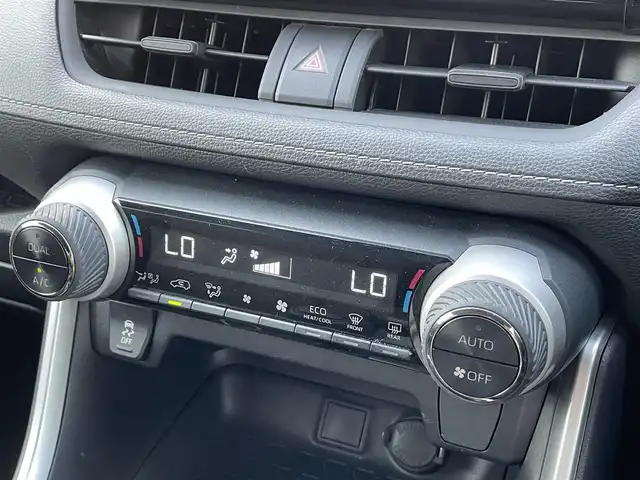 トヨタ ＲＡＶ４ ハイブリットX 道南・函館 2019(令1)年 3.7万km アティチュードブラックマイカ /純正SDナビ//フルセグTV//バックカメラ//ETC//プリクラッシュセーフティ//レーダークルーズコントロール//レーンディパーチャーアラート//オートマチックハイビーム//クリアランスソナー//LEDヘッドライト//オートライト//スマートキー//エンジンプッシュスタート