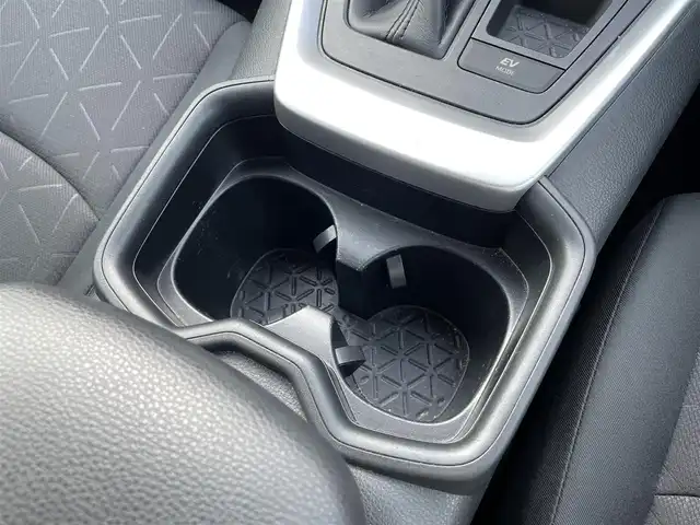 トヨタ ＲＡＶ４ ハイブリットX 道南・函館 2019(令1)年 3.7万km アティチュードブラックマイカ /純正SDナビ//フルセグTV//バックカメラ//ETC//プリクラッシュセーフティ//レーダークルーズコントロール//レーンディパーチャーアラート//オートマチックハイビーム//クリアランスソナー//LEDヘッドライト//オートライト//スマートキー//エンジンプッシュスタート