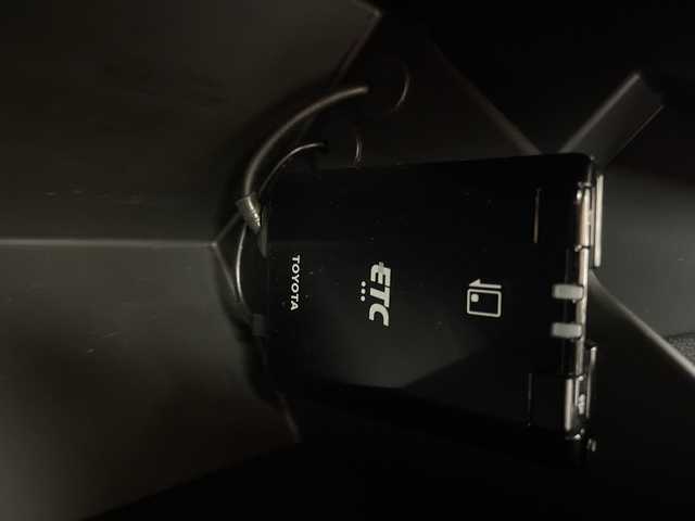 トヨタ ＧＲ８６ RZ 新潟県 2023(令5)年 1.8万km マグネタイトグレーメタリック 純正ナビ/　　フルセグ/CD/SD/BT/バックカメラ/クルーズコントロール/LEDオートライト/ハーフレザーシート/シートヒーター/純正18インチアルミホイール/GReddyハンドル/スマートキー/ETC