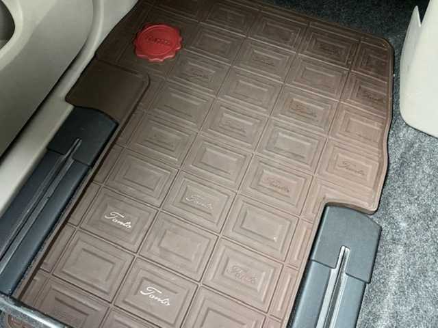 ダイハツ タント X SA Ⅲ 兵庫県 2017(平29)年 2.4万km パールホワイトⅢ スマートアシスト３/純正CDオーディオ/（AM/FM/CD）/オートライト/オートハイビーム/運転席シートヒーター/ドアバイザー/プッシュスタート/片側パワースライドドア/ETC/アイドリングストップ/純正ゴムマット/コーナーセンサー/電動格納ミラー