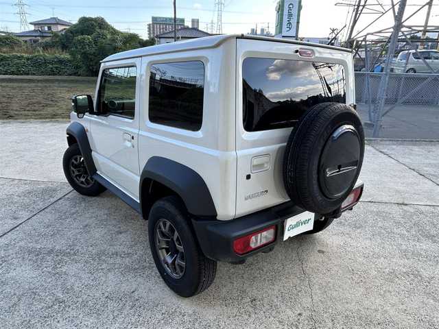 スズキ ジムニー シエラ JC 長崎県 2024(令6)年 1.2万km ピュアホワイトP ワンオーナー/社外ディスプレイオーディオ/（CD/DVD/BT）/バックカメラ/衝突軽減システム/レーンアシスト/シートヒーター/オートライト/前後ドライブレコーダー/スマートキー/プッシュスタート/純正15インチAW